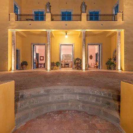 Casa Cuseni, Residenza d'artista, Museo e Giardino storico-2